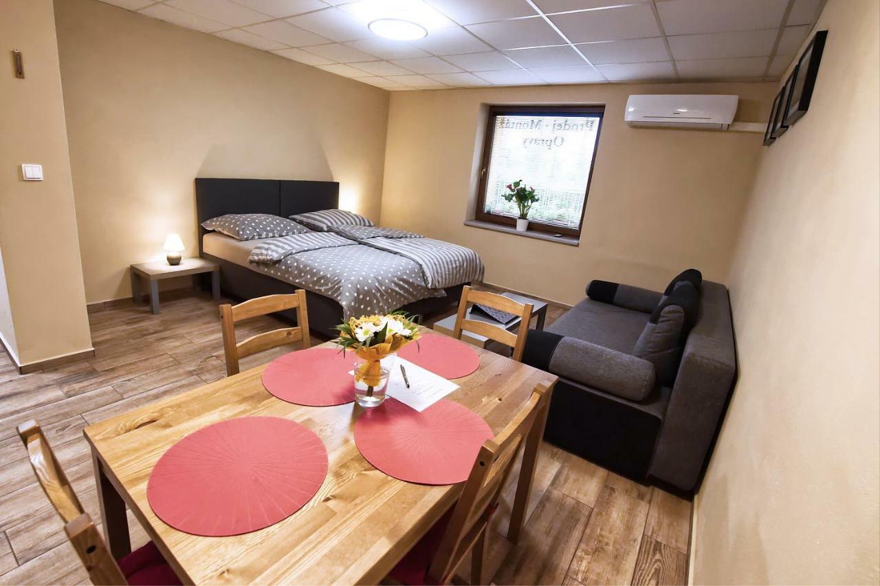 Nice Accommodation In Mikulov Exterior foto